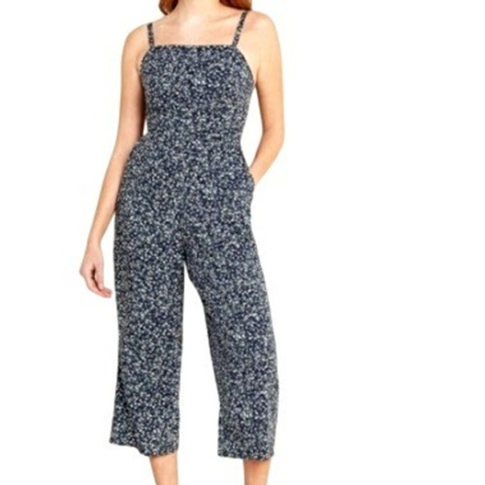 OLD NAVY Women's XL Petite Navy Blue Floral Wide Leg Cropped Jumpsuit Smocked